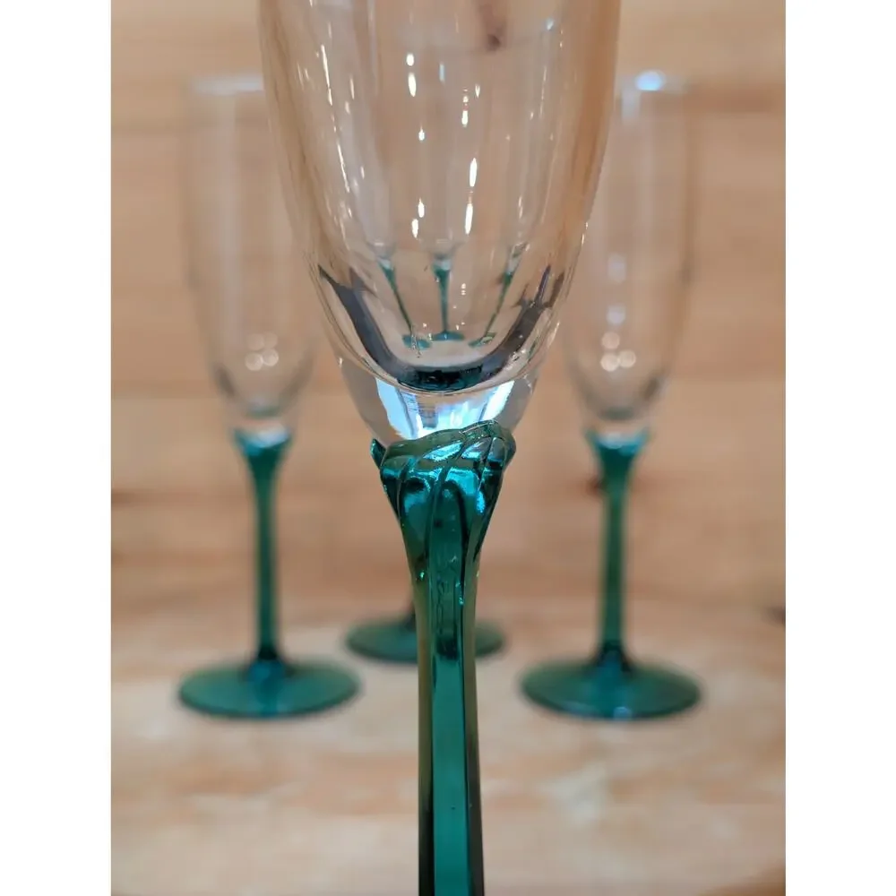 Set of 4 Libbey Domaine Juniper Green Champagne Flutes - Vintage Green Glasses